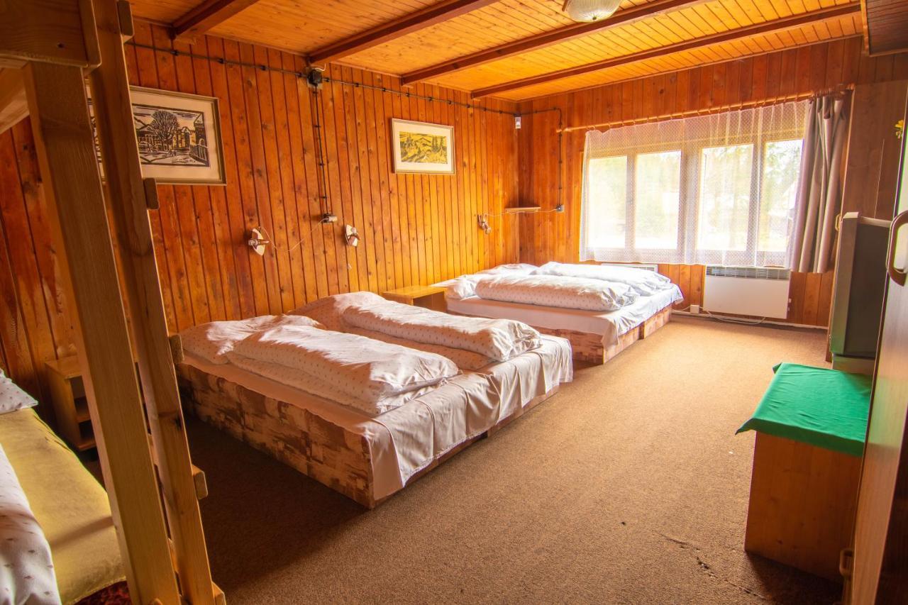 Turisticka Chata Chopok Demänovská Dolina Exterior foto